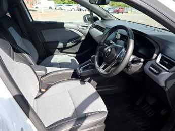 Renault Clio 1.6 Techno E-tech