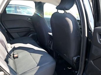 Renault Captur 1.6 Evolution E-tech
