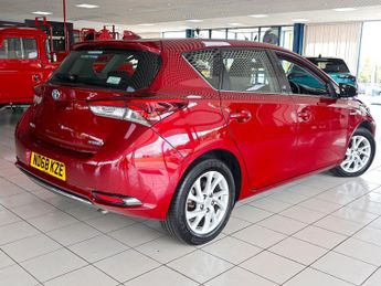 Toyota Auris 1.8 Icon Tech VVT-h