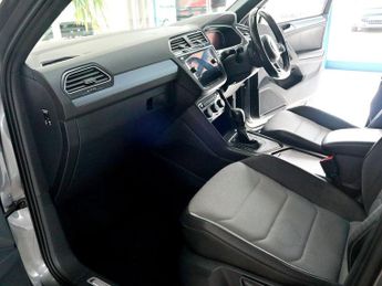 Volkswagen Tiguan 2.0 R-line Tech TDI Dsg
