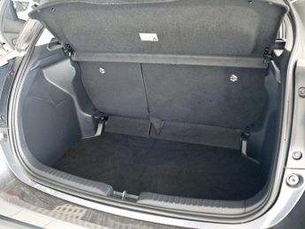 Toyota Yaris 1.5 Design VVT-h