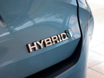 Toyota Corolla 1.8 Icon Tech Touring Sports VVT-h