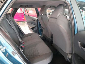 Toyota Corolla 1.8 Icon Tech Touring Sports VVT-h