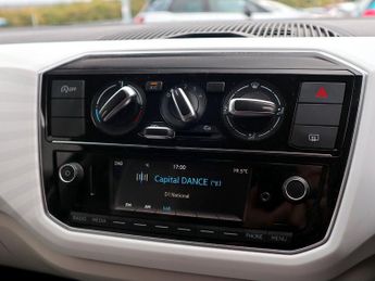 Volkswagen Up 1.0 By Beats Asg