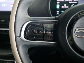 Fiat 500E  La Prima Cabrio 42kwh