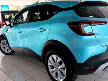 Renault Captur 1.3 Iconic TCE