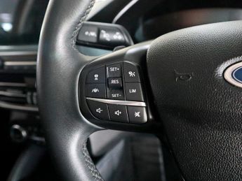 Ford Focus 1.5 Active X Ecoblue