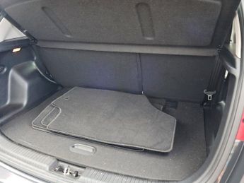 Kia Venga 1.6 3