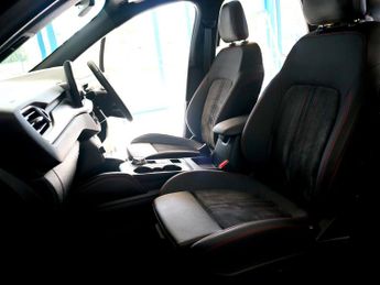 Ford Kuga 2.5 ST-Line X Duratec Hybrid