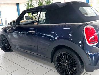 Mini Convertible 1.5 Cooper Exclusive Steptronic