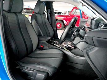 Peugeot 2008 1.2 Allure Premium Puretech