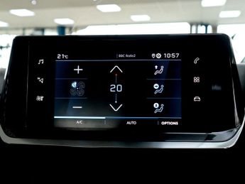 Peugeot 2008 1.2 Allure Premium Puretech