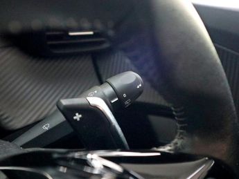 Peugeot 2008 1.2 Allure Premium Puretech