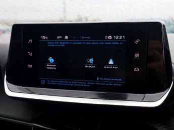 Peugeot 2008 1.2 Allure Premium Puretech