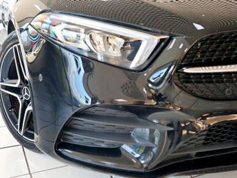 Mercedes-Benz A Class 2.0 A180 AMG Line Edition Executive 8g-dct