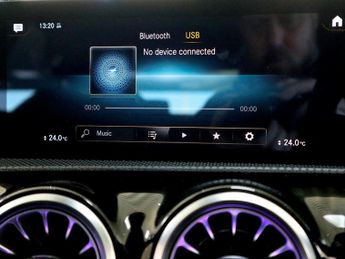 Mercedes-Benz A Class 2.0 A180 AMG Line Edition Executive 8g-dct