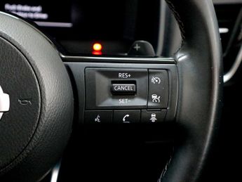 Nissan Qashqai 1.3 N-connecta DiG-T MHEV Xtronic