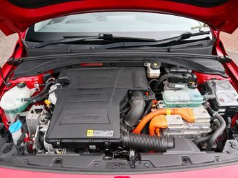 Hyundai IONIQ 1.6 Premium H-gdi