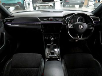 Skoda Superb 2.0 Sportline TDI Dsg