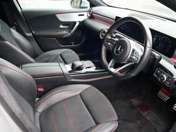 Mercedes-Benz A Class 2.0 A200 AMG Line Premium 8g-dct