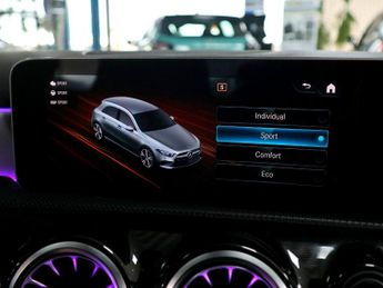 Mercedes-Benz A Class 2.0 A200 AMG Line Premium 8g-dct