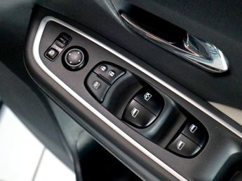 Nissan Micra 1.0 Tekna IG-T Xtronic