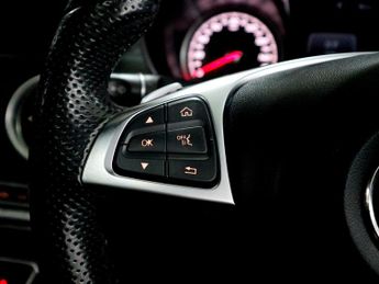 Mercedes-Benz C Class 2.1 C220 AMG Line Premium Plus G-tronic+