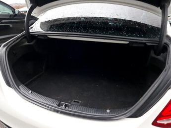 Mercedes-Benz C Class 2.1 C220 AMG Line Premium Plus G-tronic+