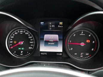 Mercedes-Benz C Class 2.1 C220 AMG Line Premium Plus G-tronic+