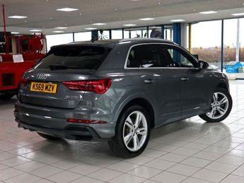 Audi Q3 2.0 S Line 40 TFSI Quattro S Tronic