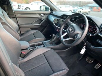 Audi Q3 2.0 S Line 40 TFSI Quattro S Tronic