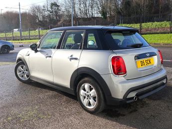 Mini Hatch 1.5 Cooper Classic Steptronic