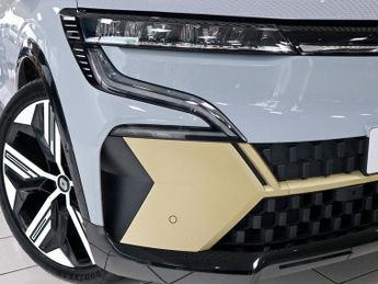 Renault Megane  Iconic E-tec 60kwh