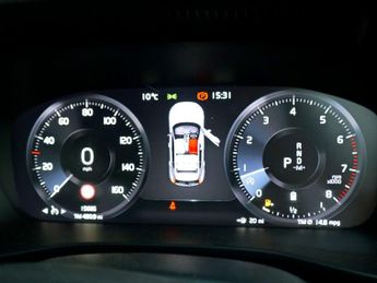 Volvo XC40 2.0 Inscription B4 MHEV AWD