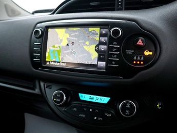 Toyota Yaris 1.5 Icon Tech VVT-h