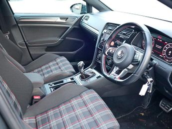 Volkswagen Golf 2.0 Gti TSI Dsg