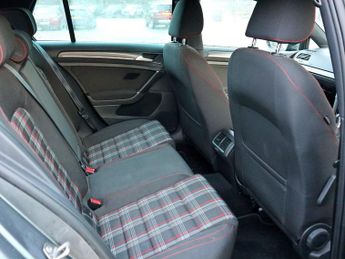 Volkswagen Golf 2.0 Gti TSI Dsg