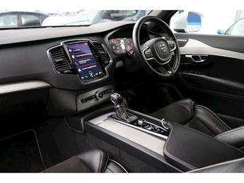 Volvo XC90 R-Design