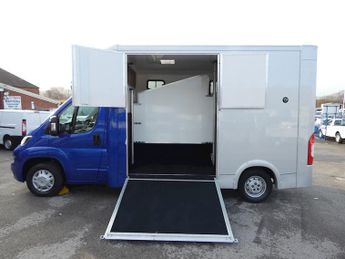 Peugeot Boxer BlueHDi 335 Professional