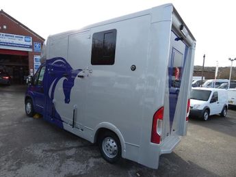 Peugeot Boxer BlueHDi 335 Professional