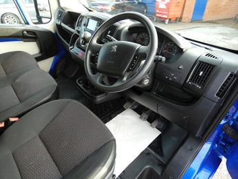 Peugeot Boxer BlueHDi 335 Professional