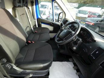 Peugeot Boxer BlueHDi 335 Professional