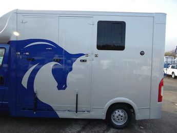 Peugeot Boxer BlueHDi 335 Professional