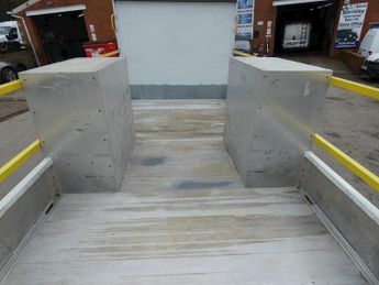 Peugeot Boxer BlueHDi 335