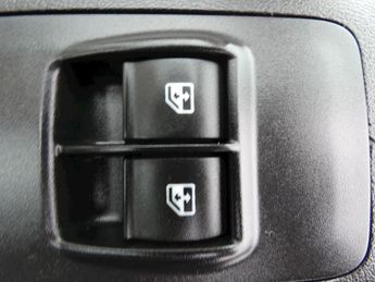 Peugeot Boxer BlueHDi 335