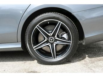 Mercedes-Benz E Class E300de AMG Line
