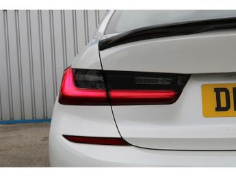 BMW 3 Series 330e M Sport