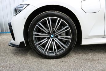 BMW 3 Series 330e M Sport