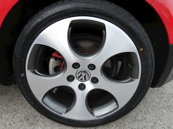 Volkswagen Golf TFSI GTI
