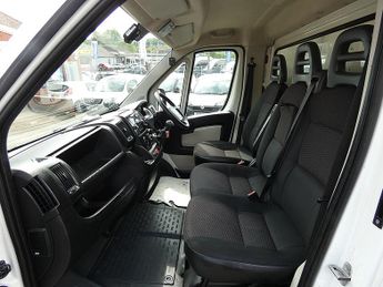 Peugeot Boxer BlueHDi 335